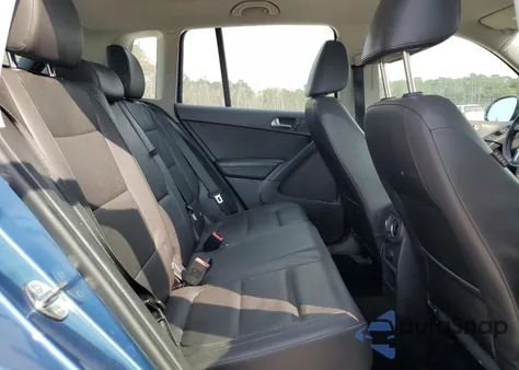 2017 Volkswagen Tiguan S из США, поврежденный, VIN WVGAV7AX7HW503183